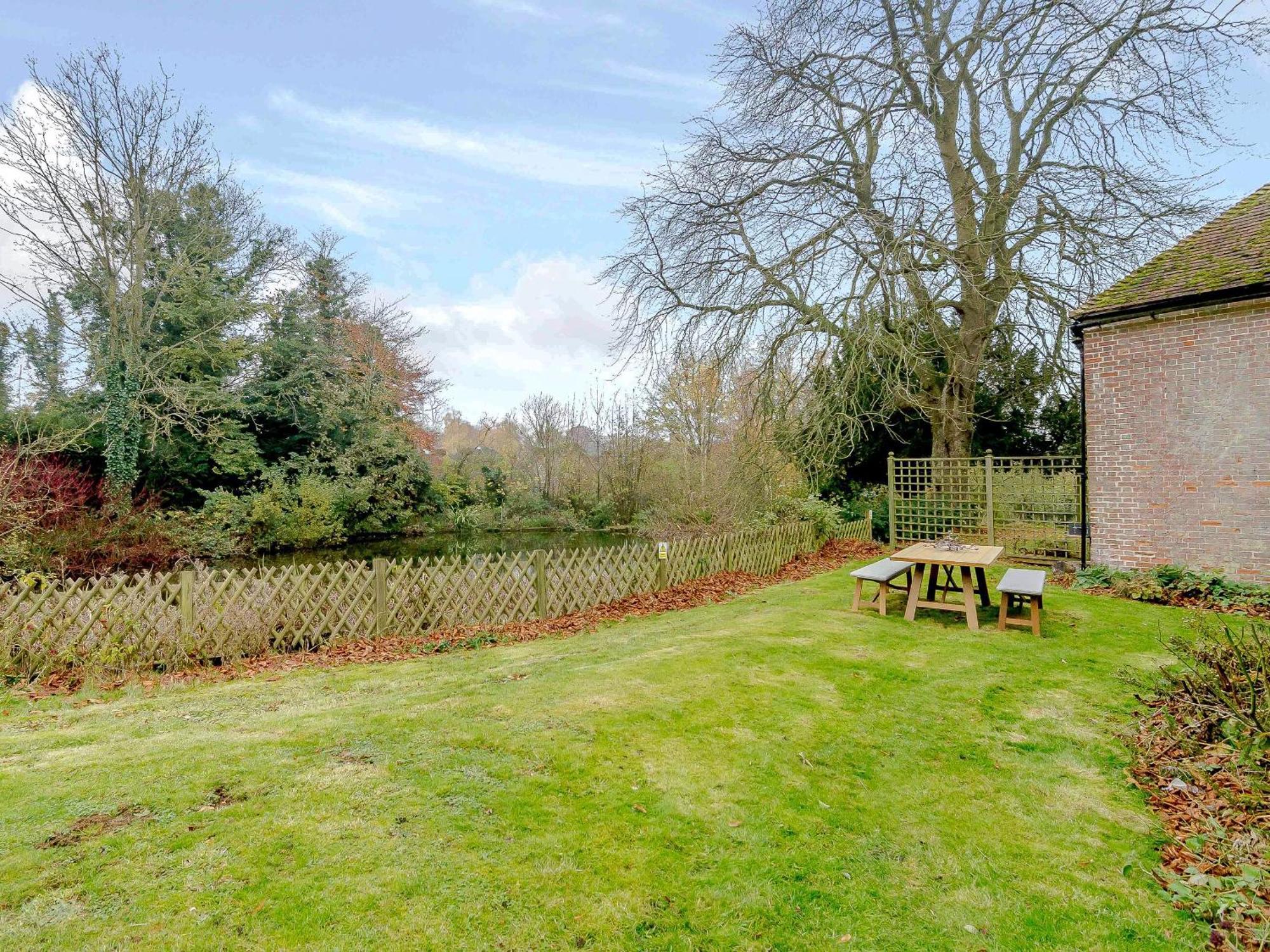 Moorhen Cottage Hollingbourne Eksteriør bilde